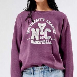 NWOT Golden Hour NYC University Basketball Crewneck - L/XL